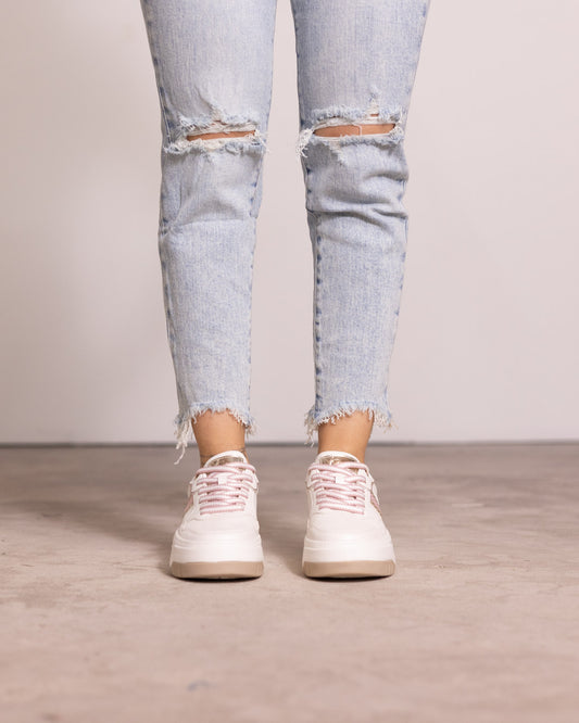 Sneaker court platform