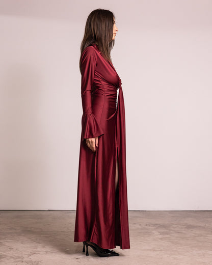 Vestito con manica a campana