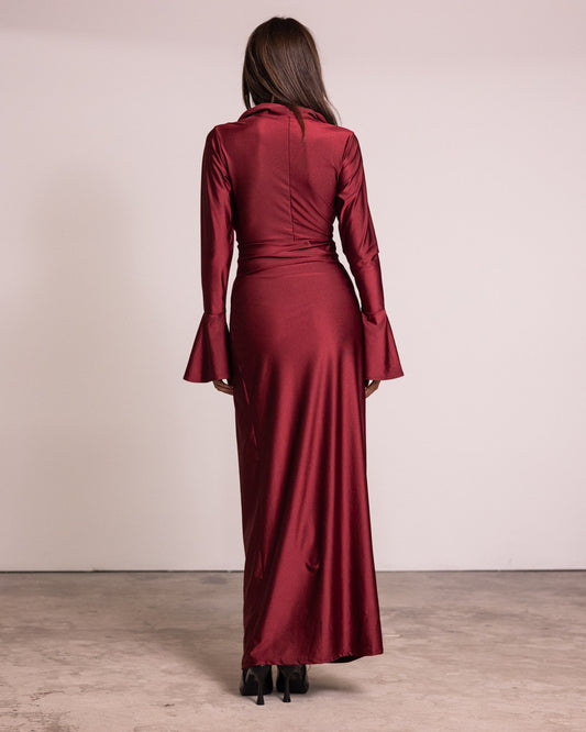 Vestito con manica a campana