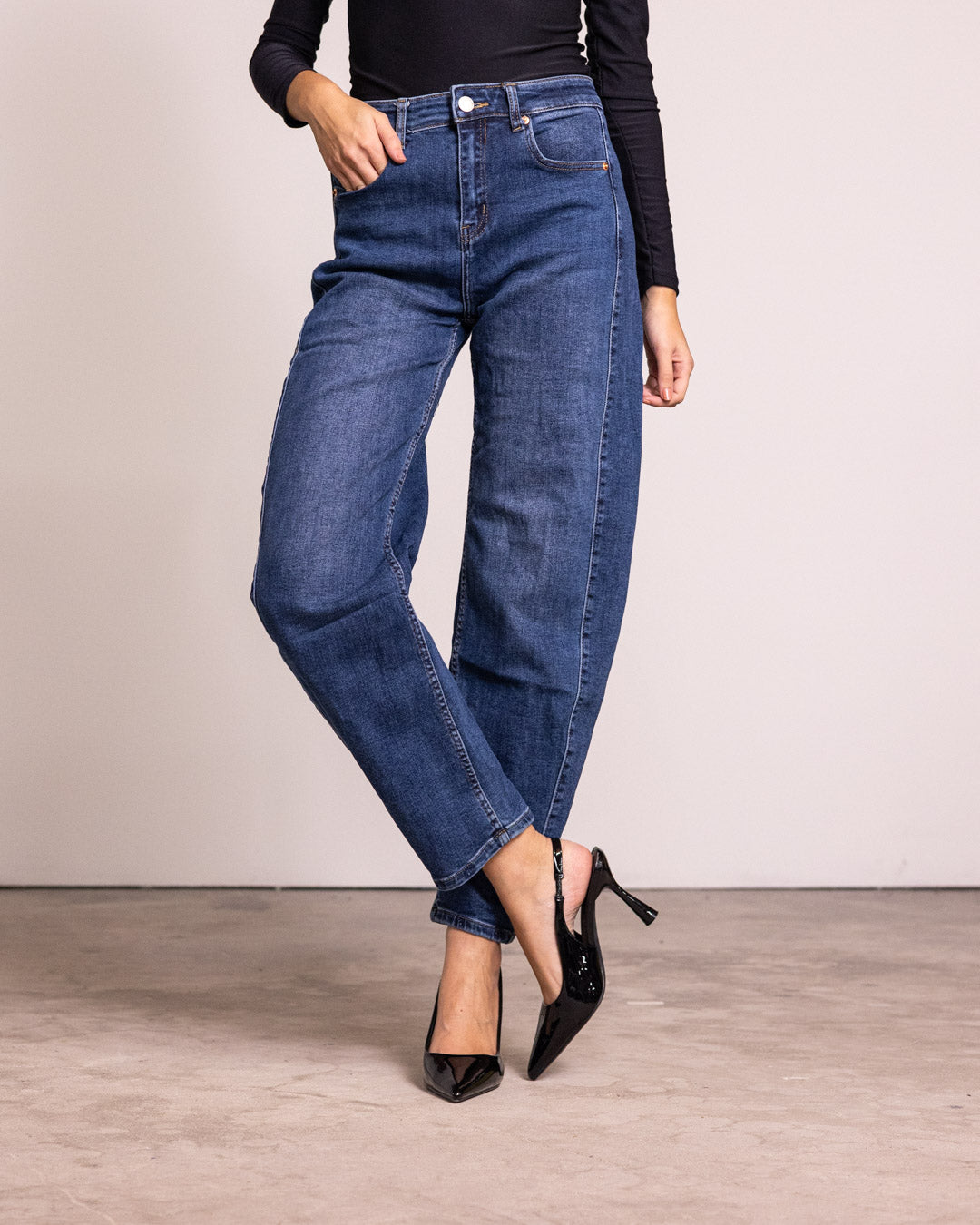 Jeans barrel leg tasca quadrata