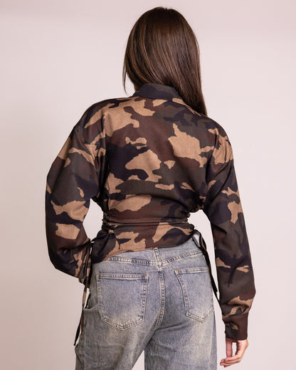 Camicia regolabile in vita