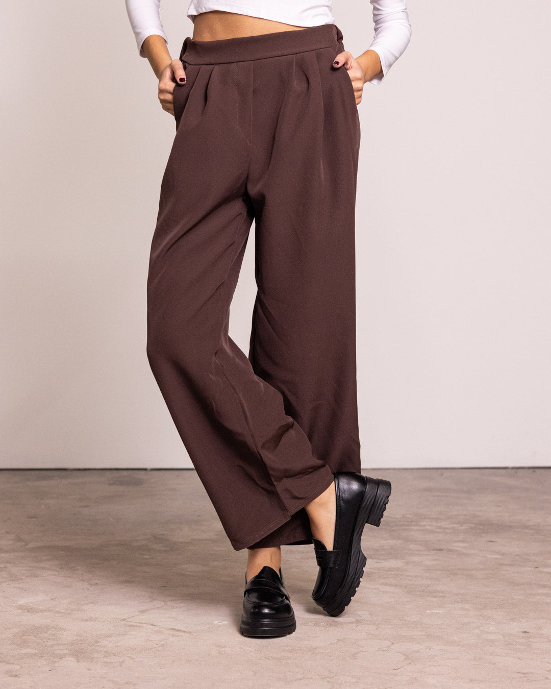 Pantalone palazzo con pinces