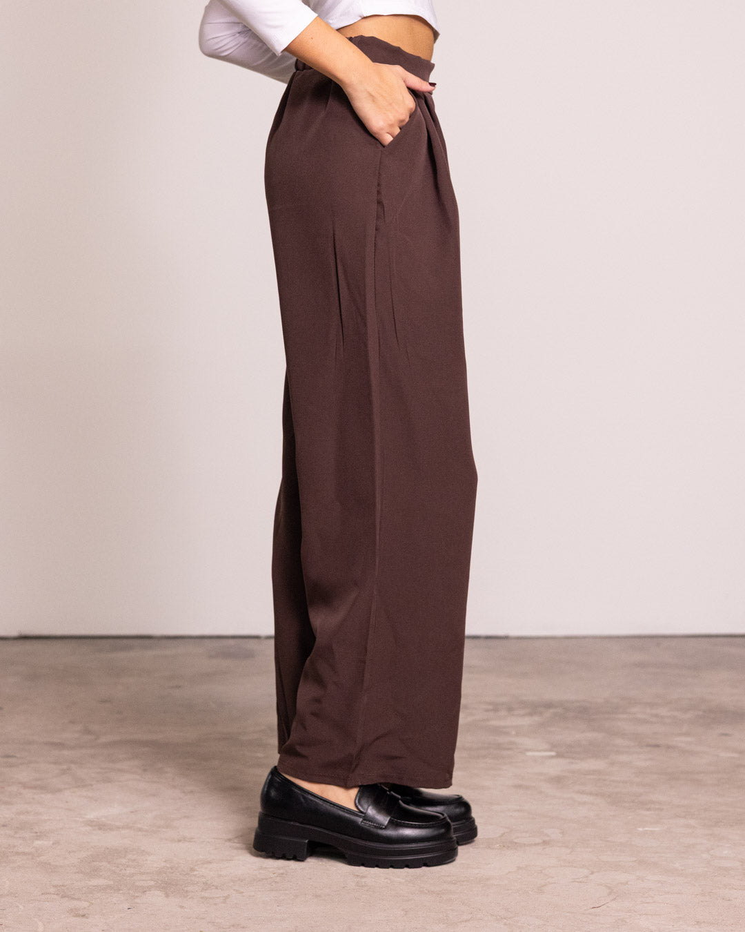 Pantalone palazzo con pinces