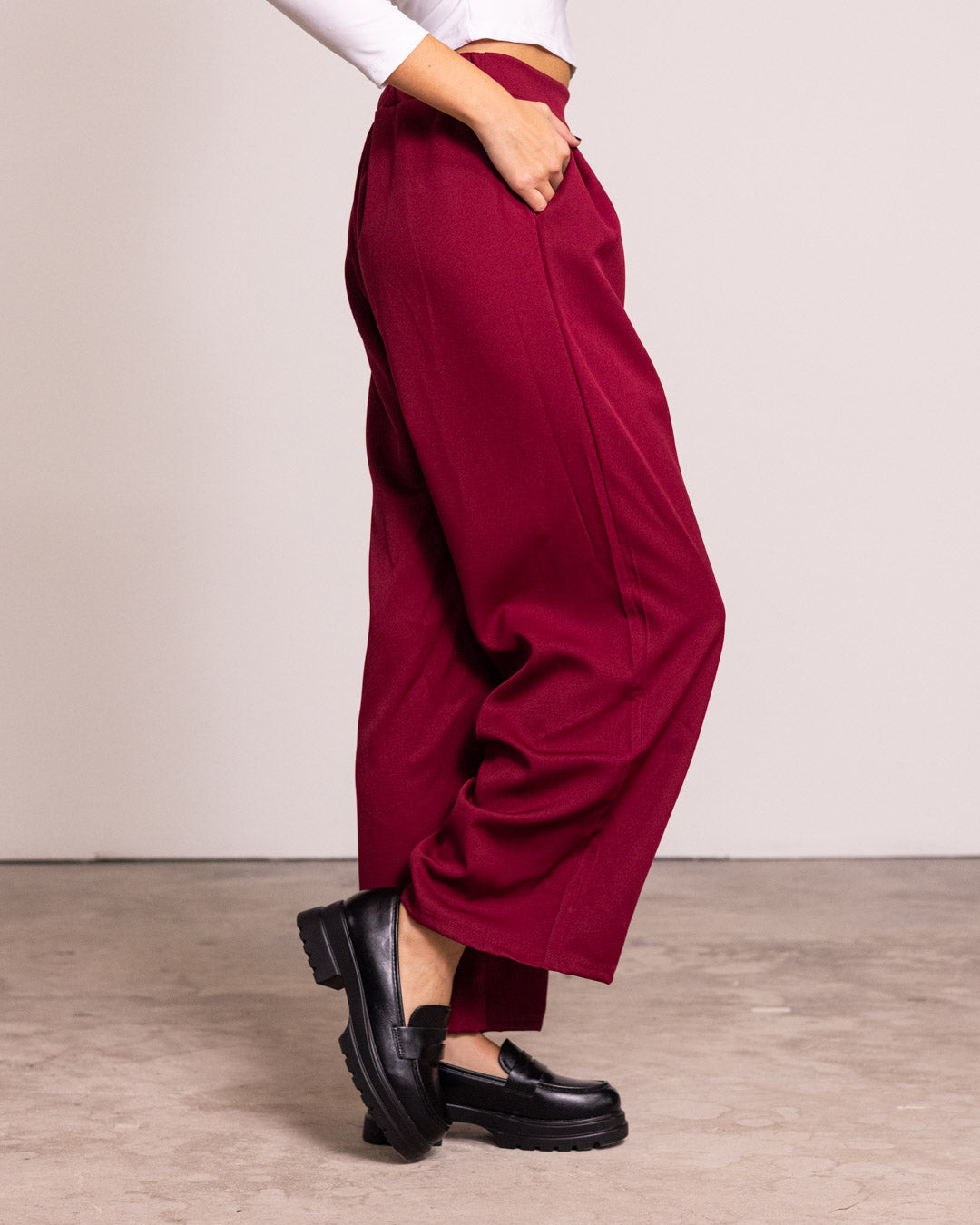 Pantalone palazzo con pinces