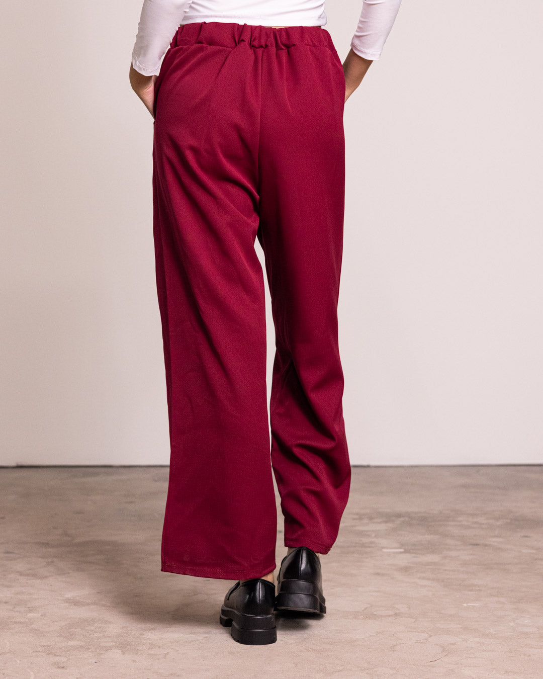 Pantalone palazzo con pinces