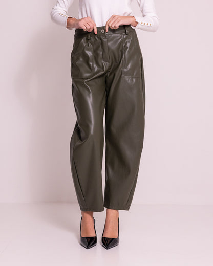 Pantalone barrel leg in ecopelle
