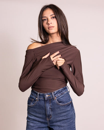 Maglia spalla scoperta