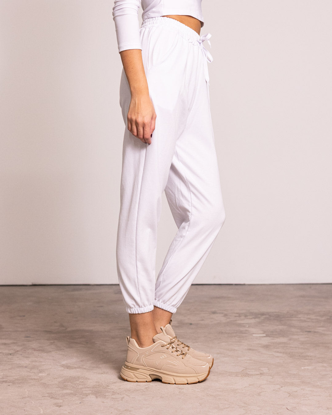 Pantalone tuta con laccio e polsino