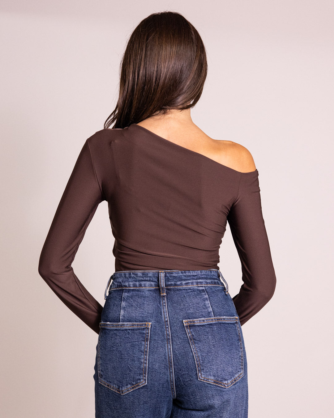 Maglia spalla scoperta