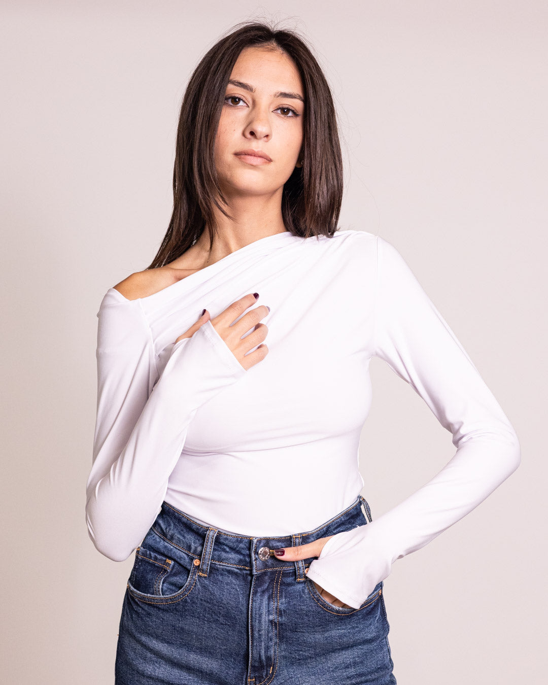 Maglia spalla scoperta