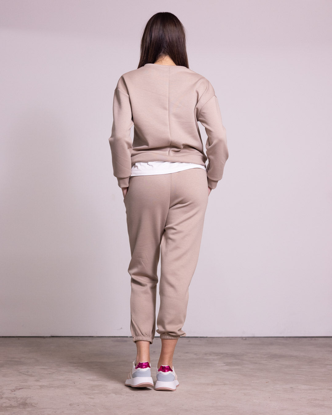 Tuta completa con finta t-shirt