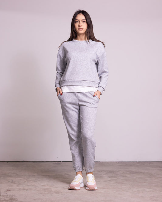 Tuta completa con finta t-shirt