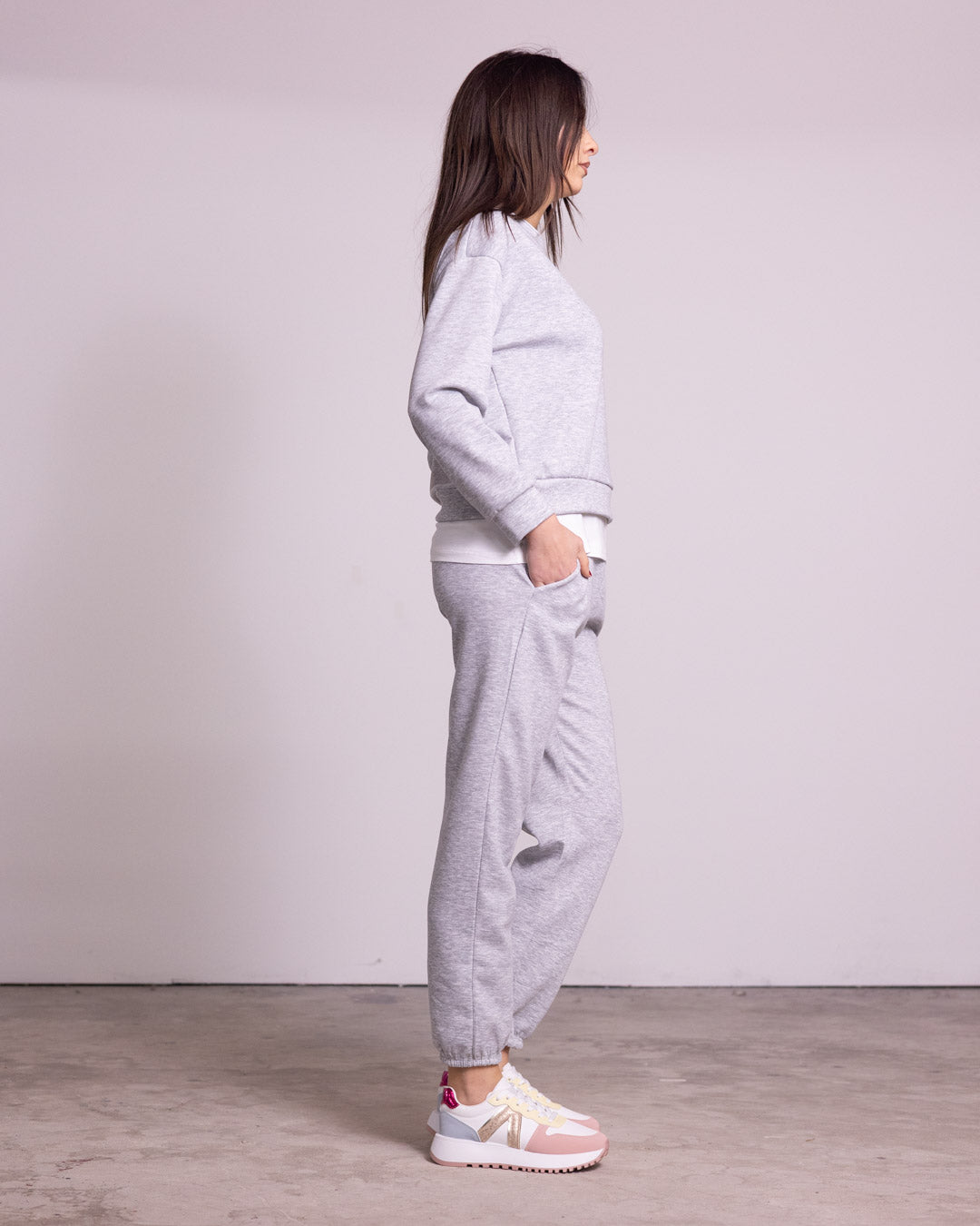 Tuta completa con finta t-shirt