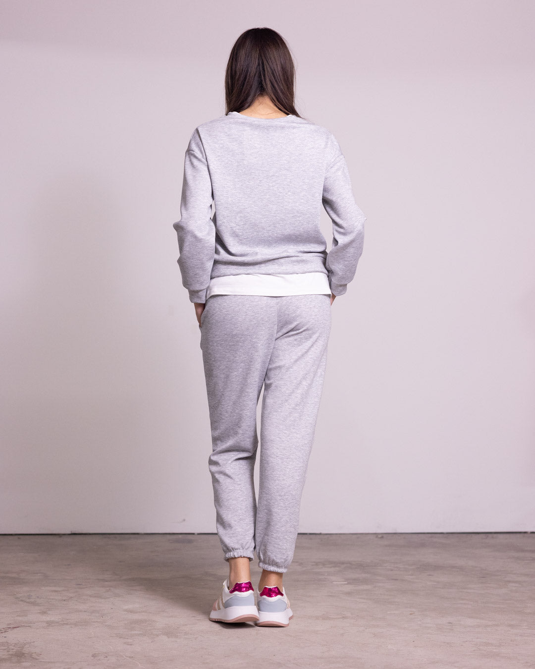 Tuta completa con finta t-shirt