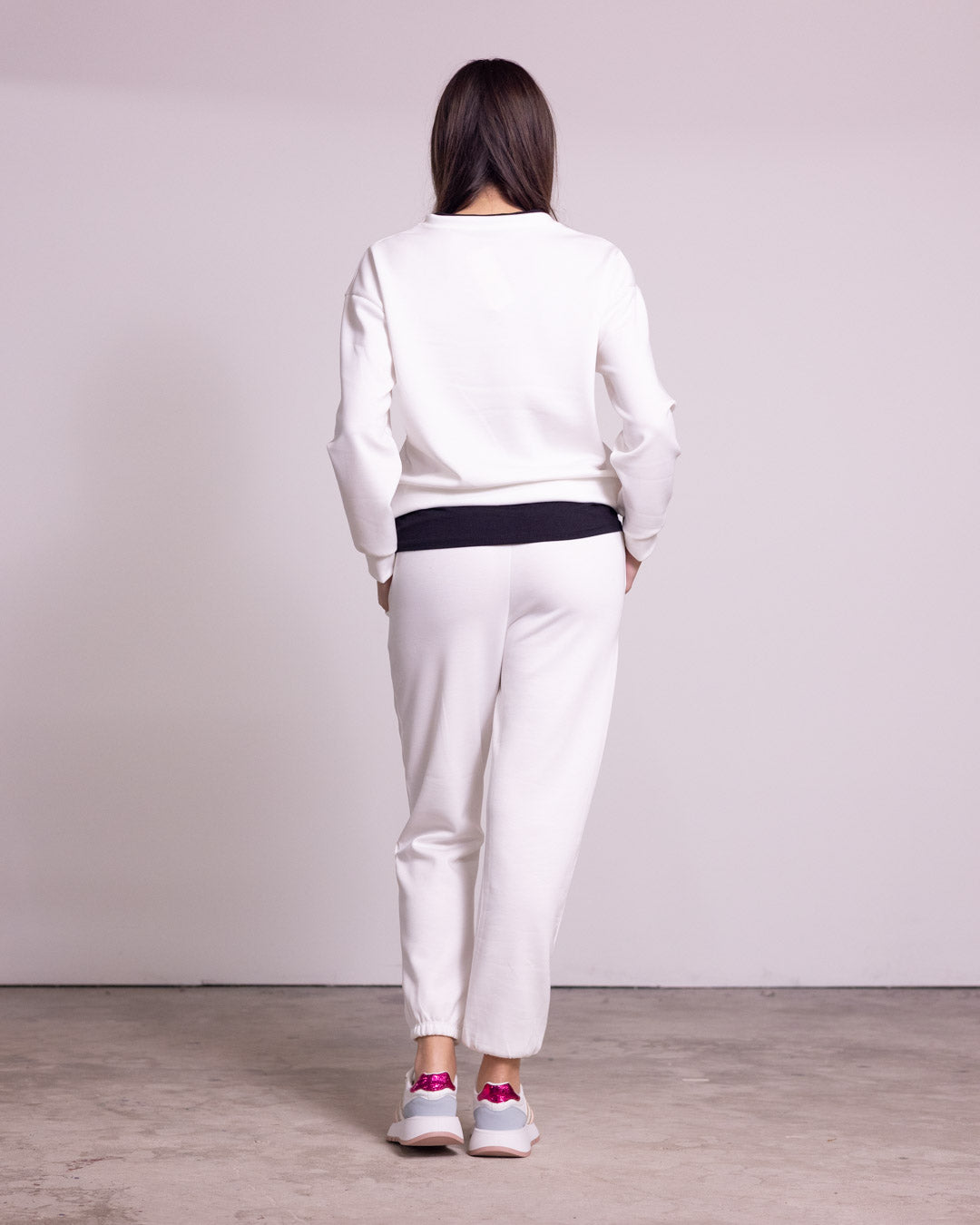 Tuta completa con finta t-shirt