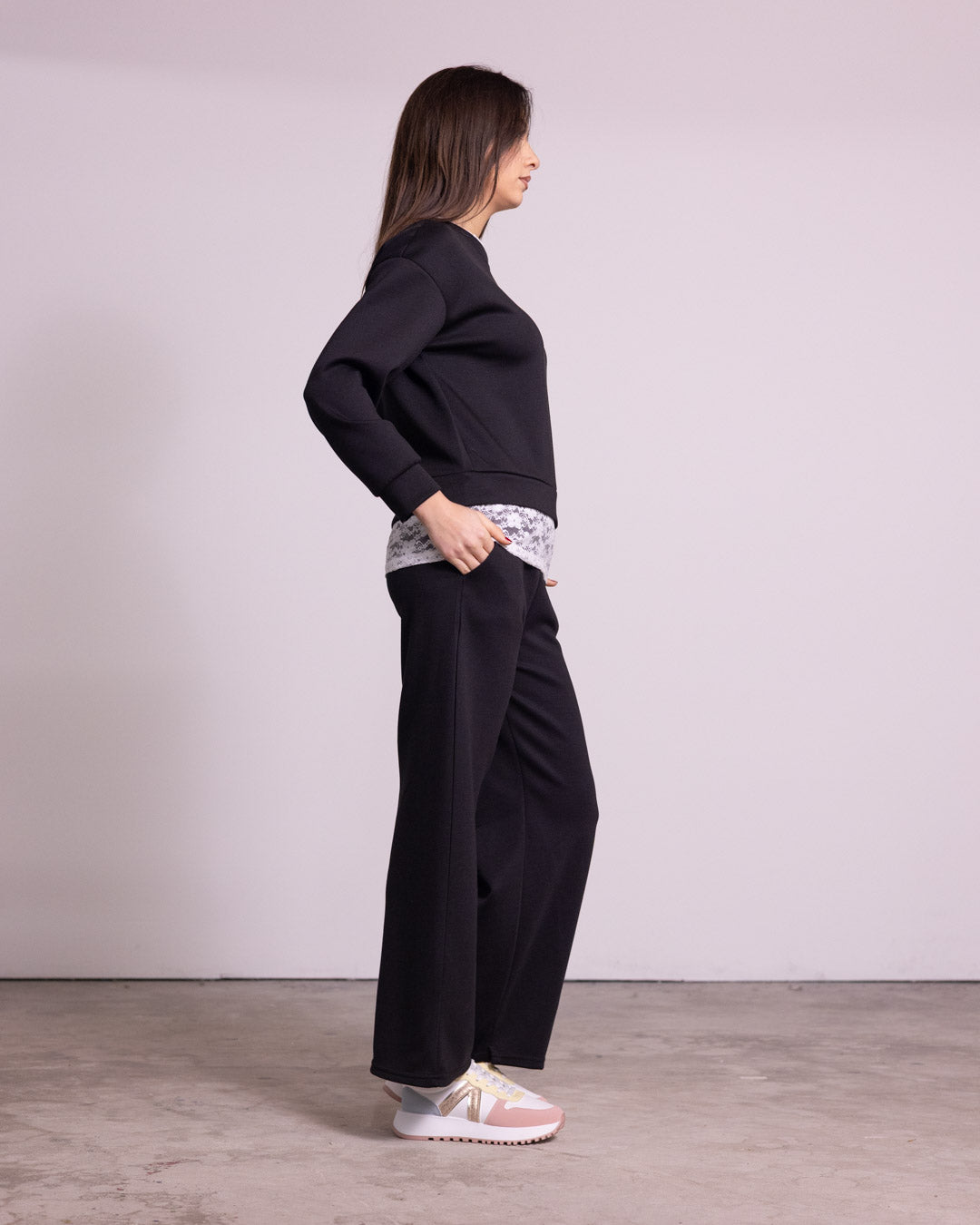 Tuta completa con finto pizzo