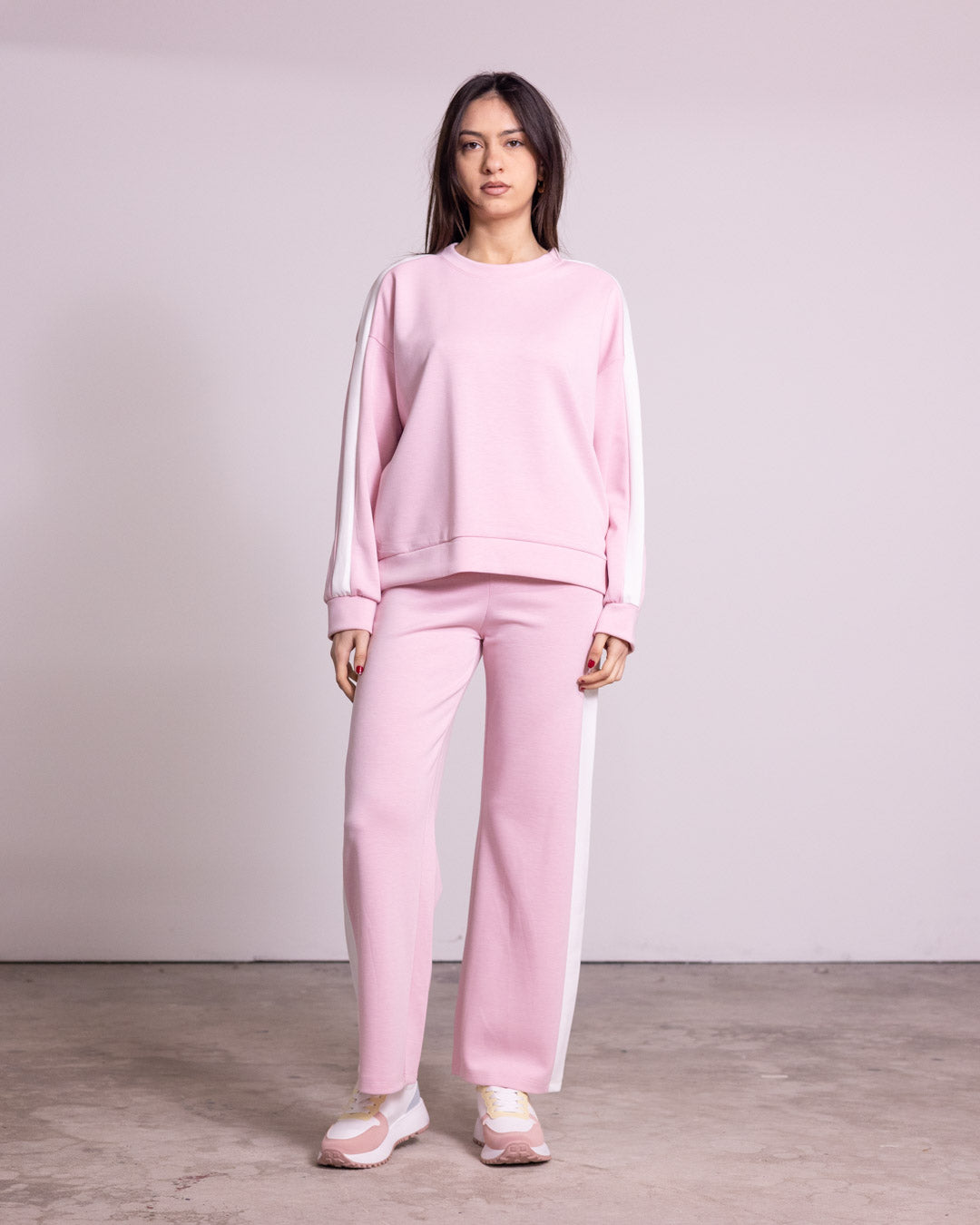 Tuta completa con banda laterale