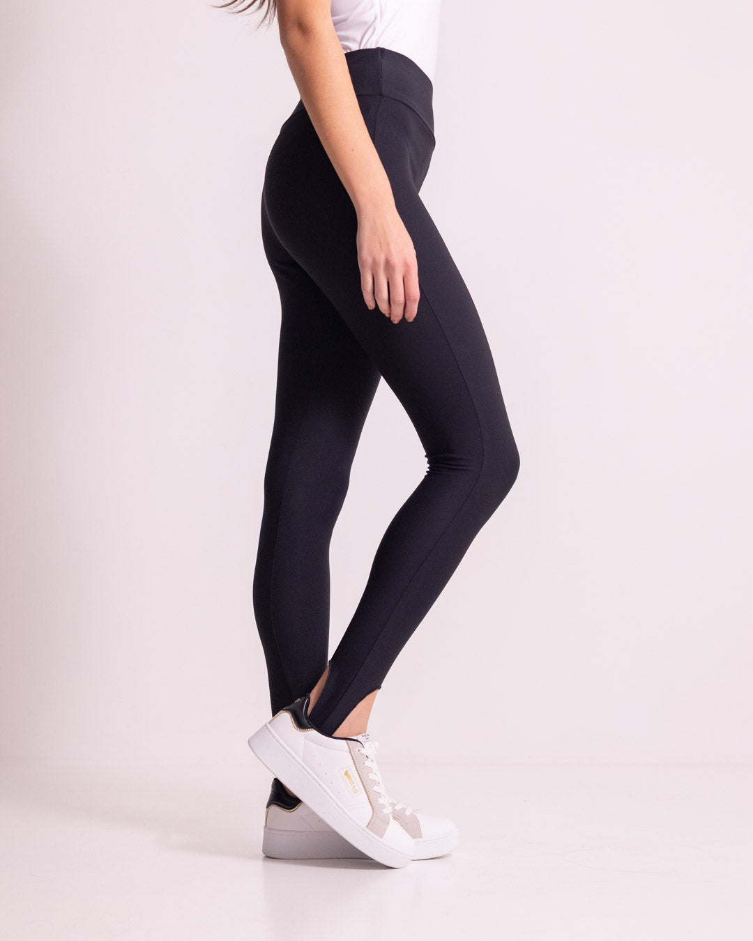Leggings con staffa