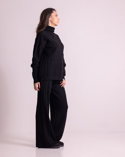 Completo in maglia a collo alto