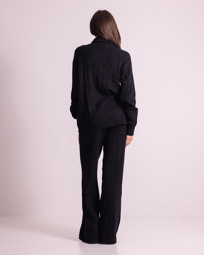 Completo in maglia a collo alto