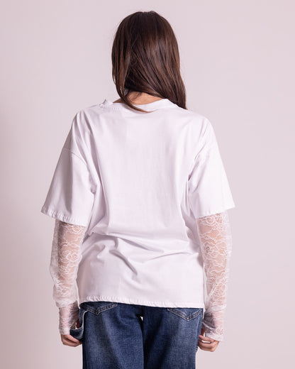 T-shirt con manica in pizzo