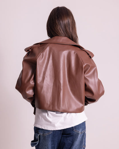 Giacca corta in similpelle