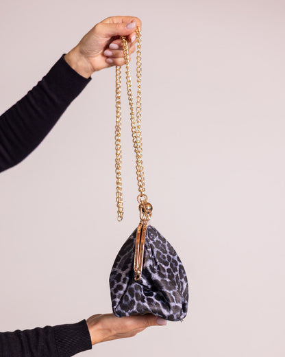 Pochette con chiusura kiss lock