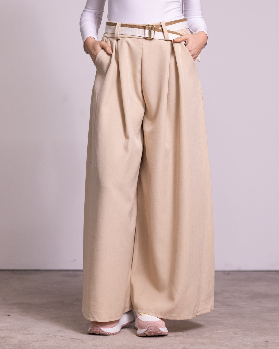 Pantalone palazzo gessato con cintura