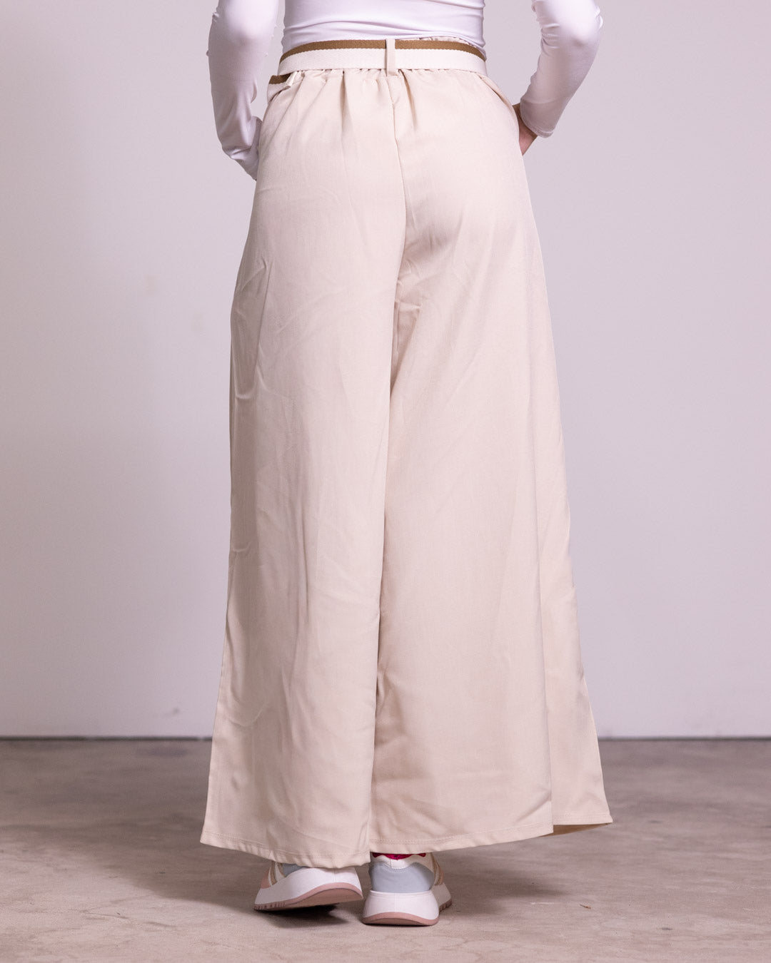 Pantalone palazzo con pinces