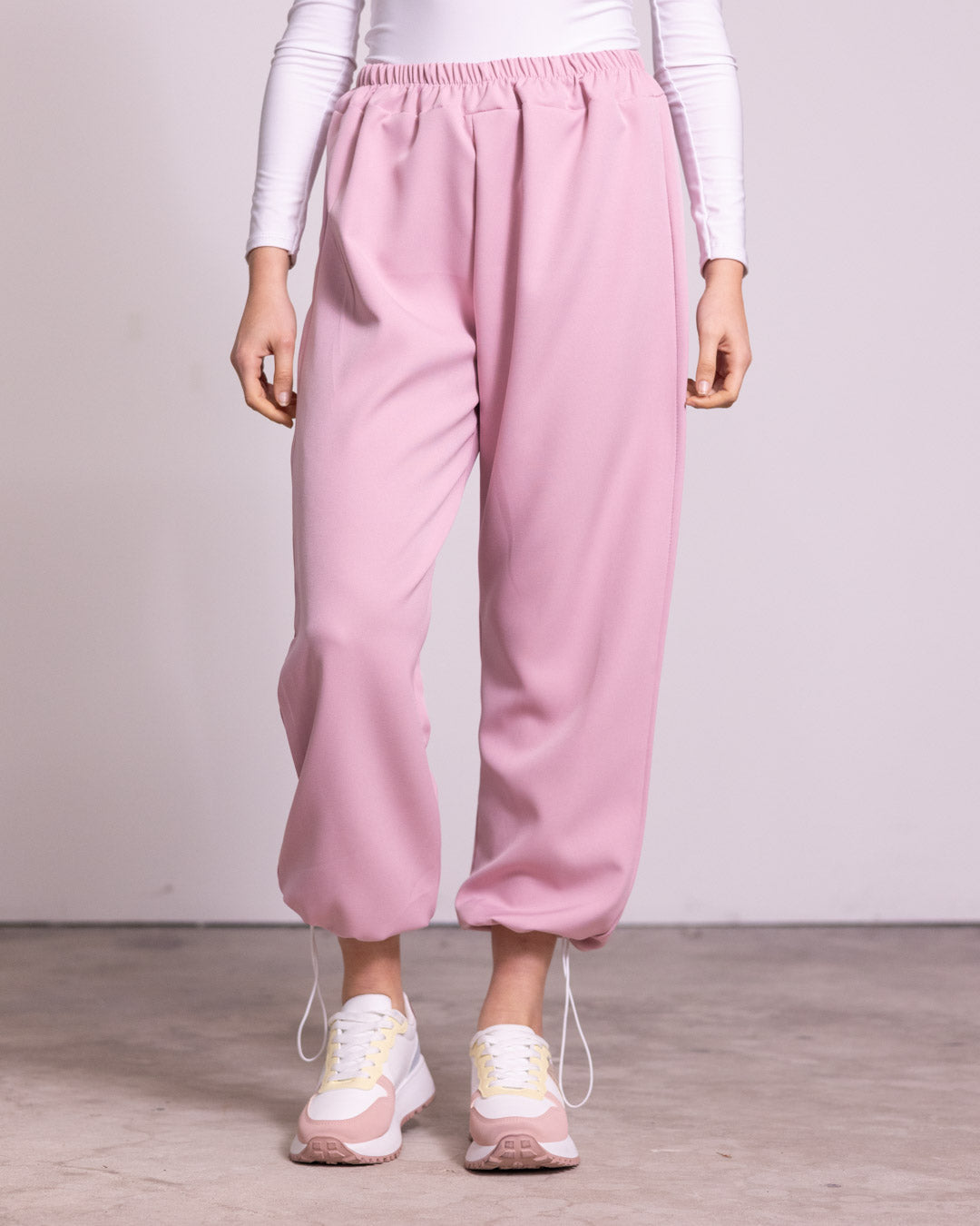 Joggers con lacci ai polsini