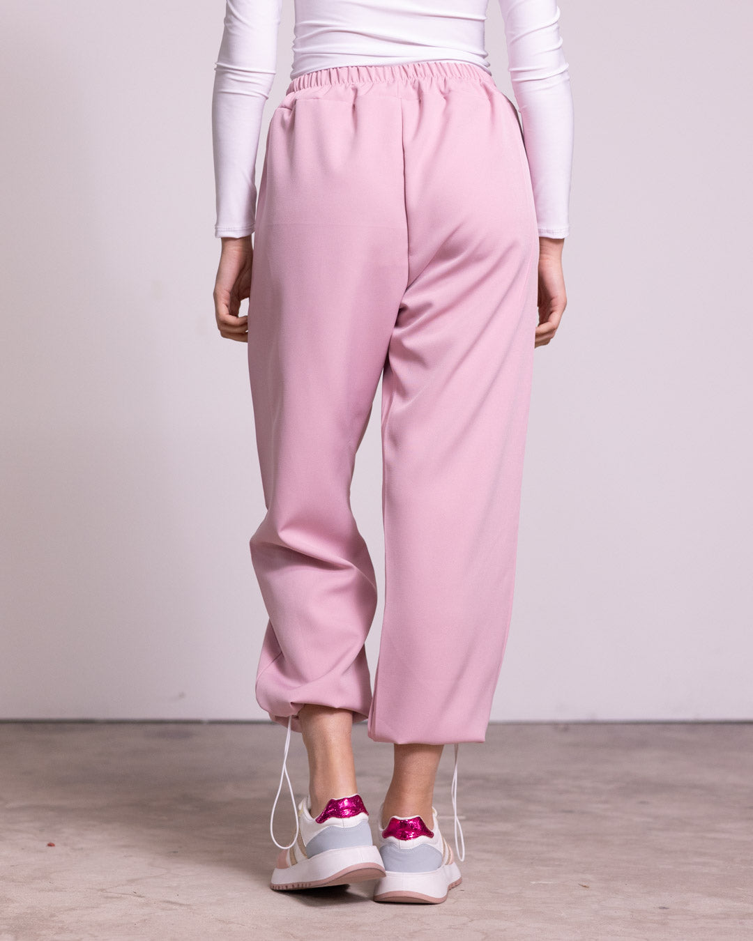 Joggers con lacci ai polsini