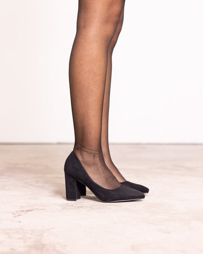 Décolleté scamosciata tacco largo