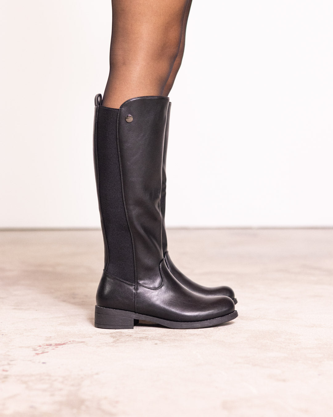 Stivale con fascia elastica