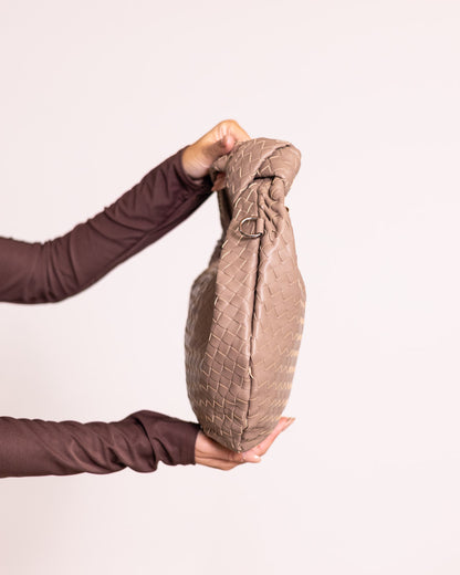 Borsa a mano intrecciata