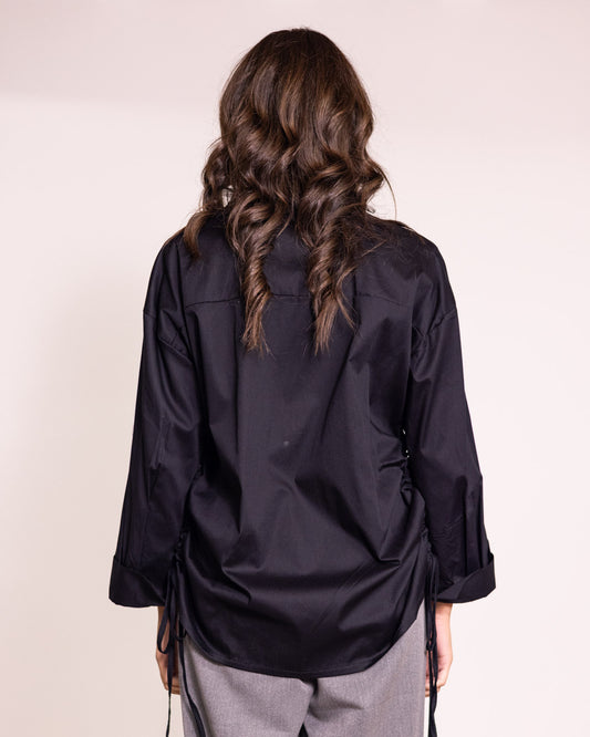 Camicia button-down regolabile sui fianchi