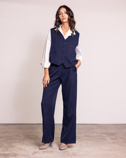 Completo gilet e pantaloni a gamba larga