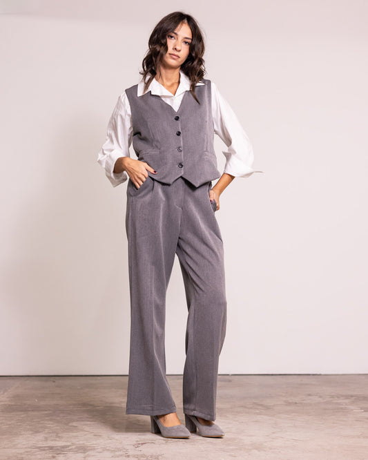 Completo gilet e pantaloni a gamba larga