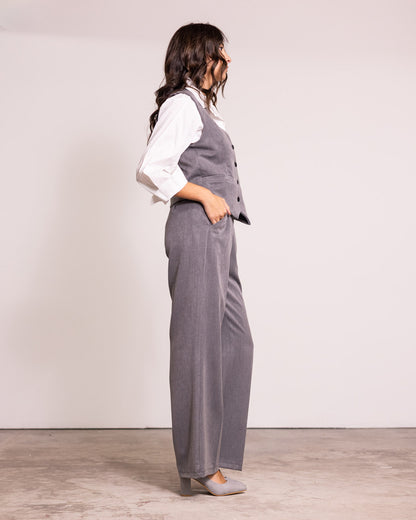 Completo gilet e pantaloni a gamba larga