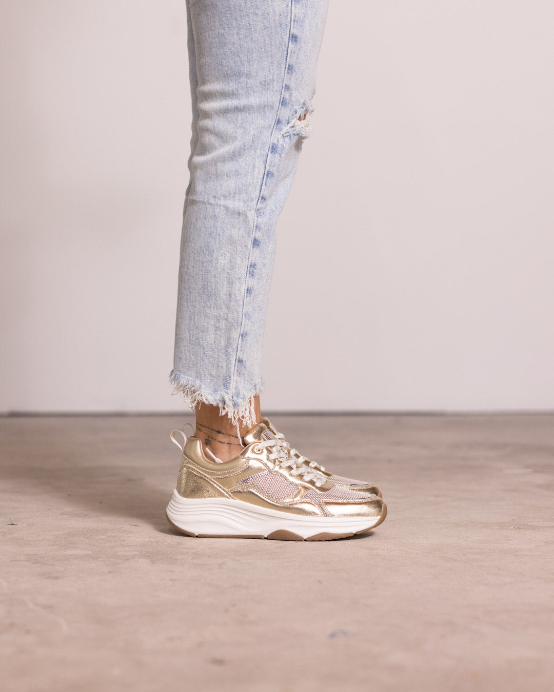 Sneaker Saturn
