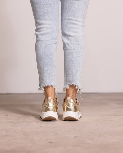 Sneaker Saturn