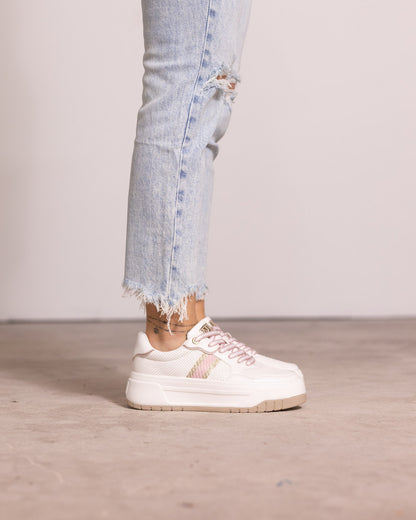 Sneaker court platform