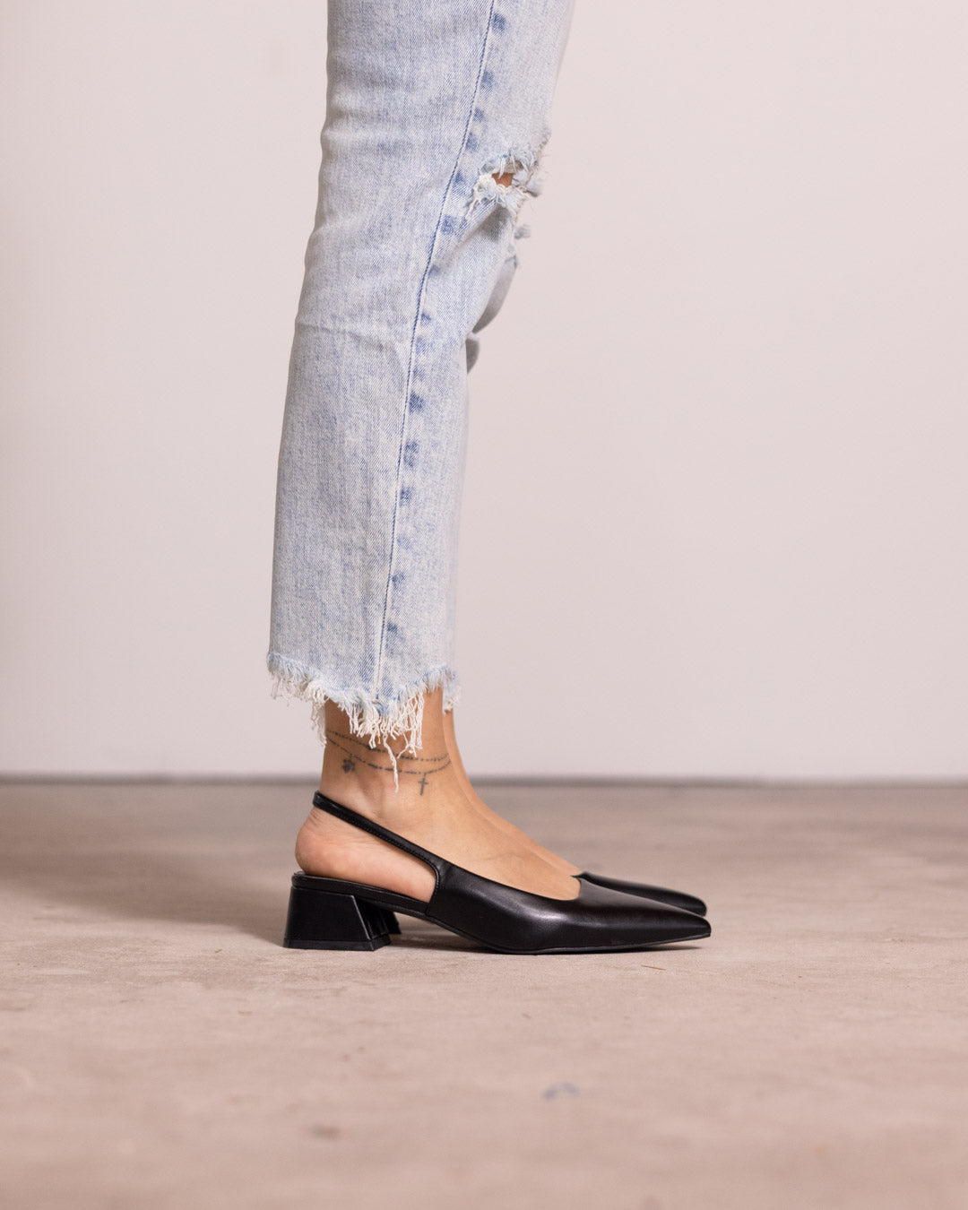 Décolleté slingback tacco quadrato