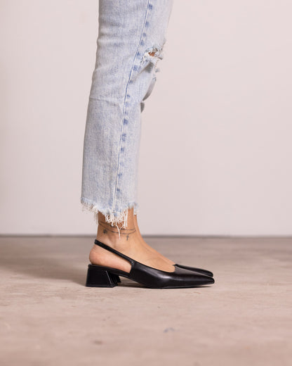 Décolleté slingback tacco quadrato