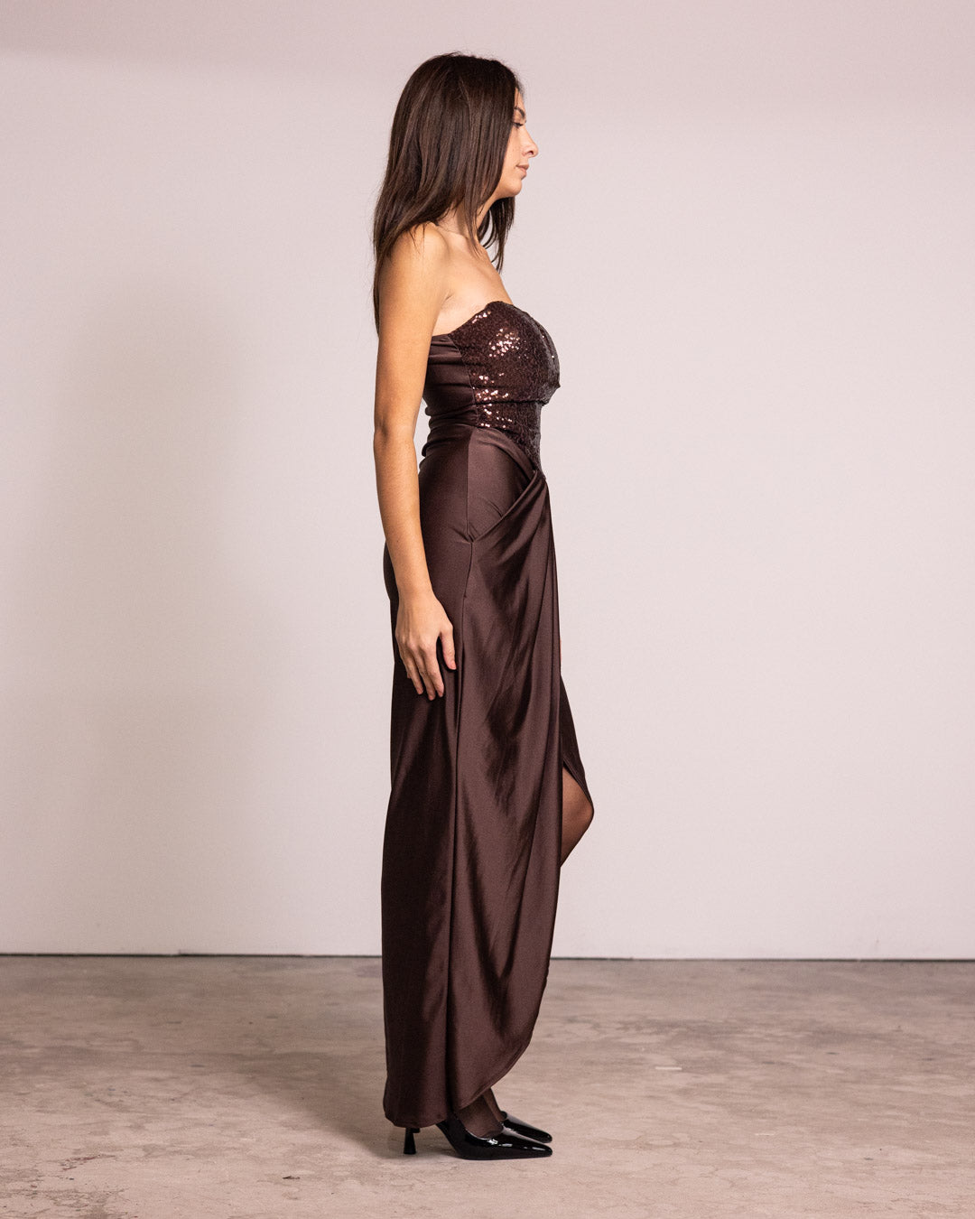 Vestito con corpetto paillettato