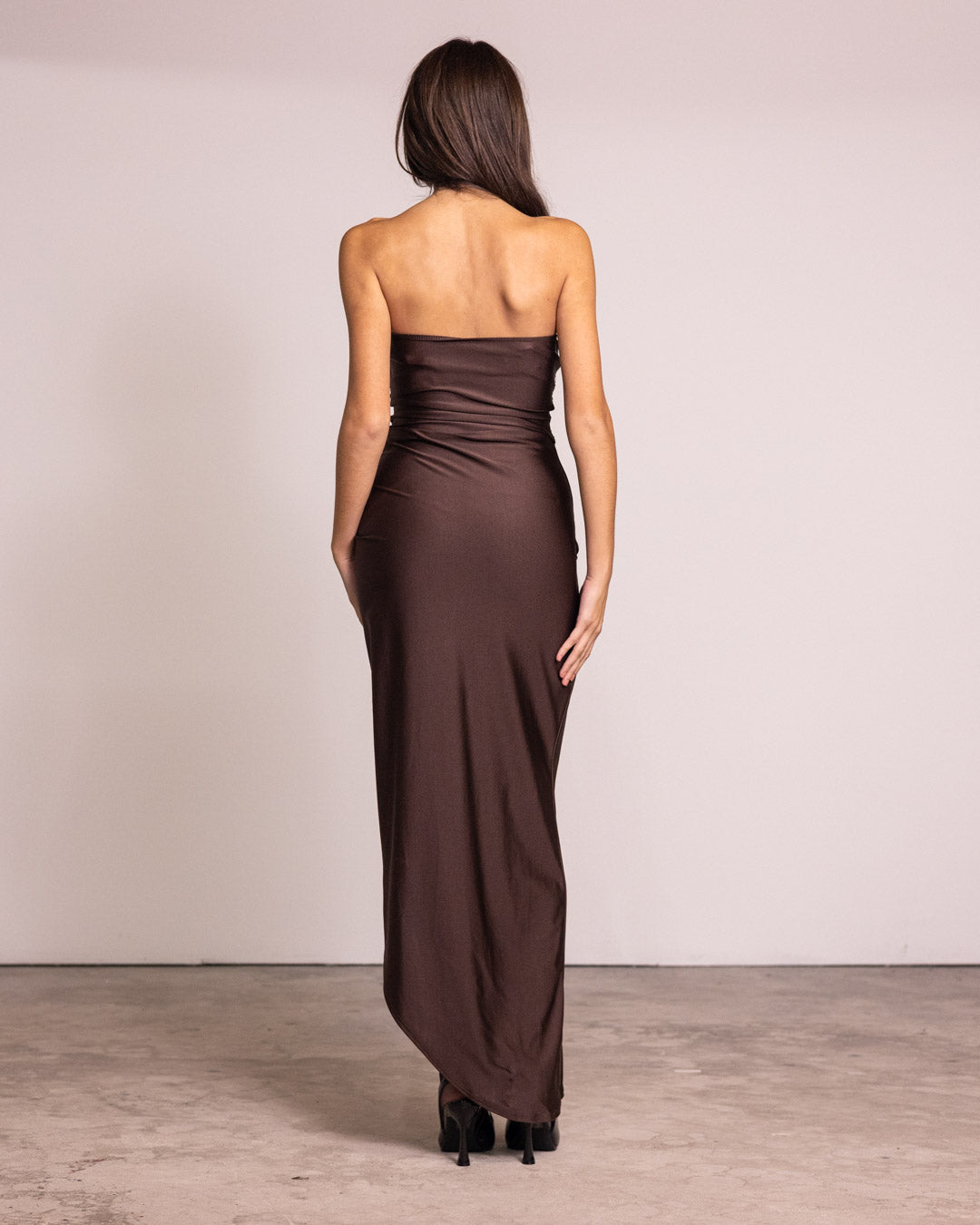 Vestito con corpetto paillettato